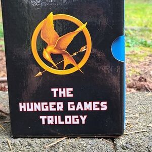 The Hunger Games Trilogy Hardcover Box Set Suzanne Collins